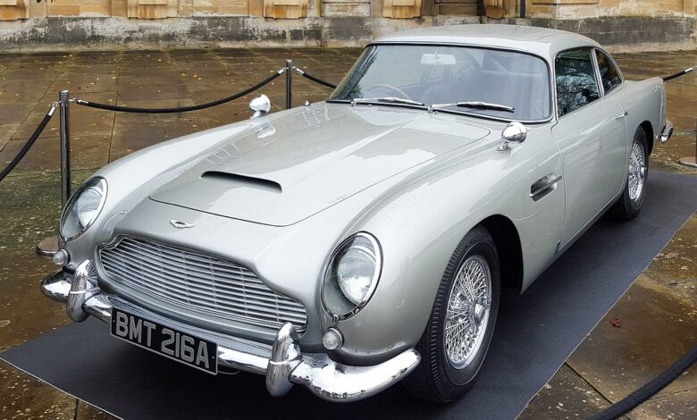 Aston Martin DB5 – Колата на Джеймс Бонд