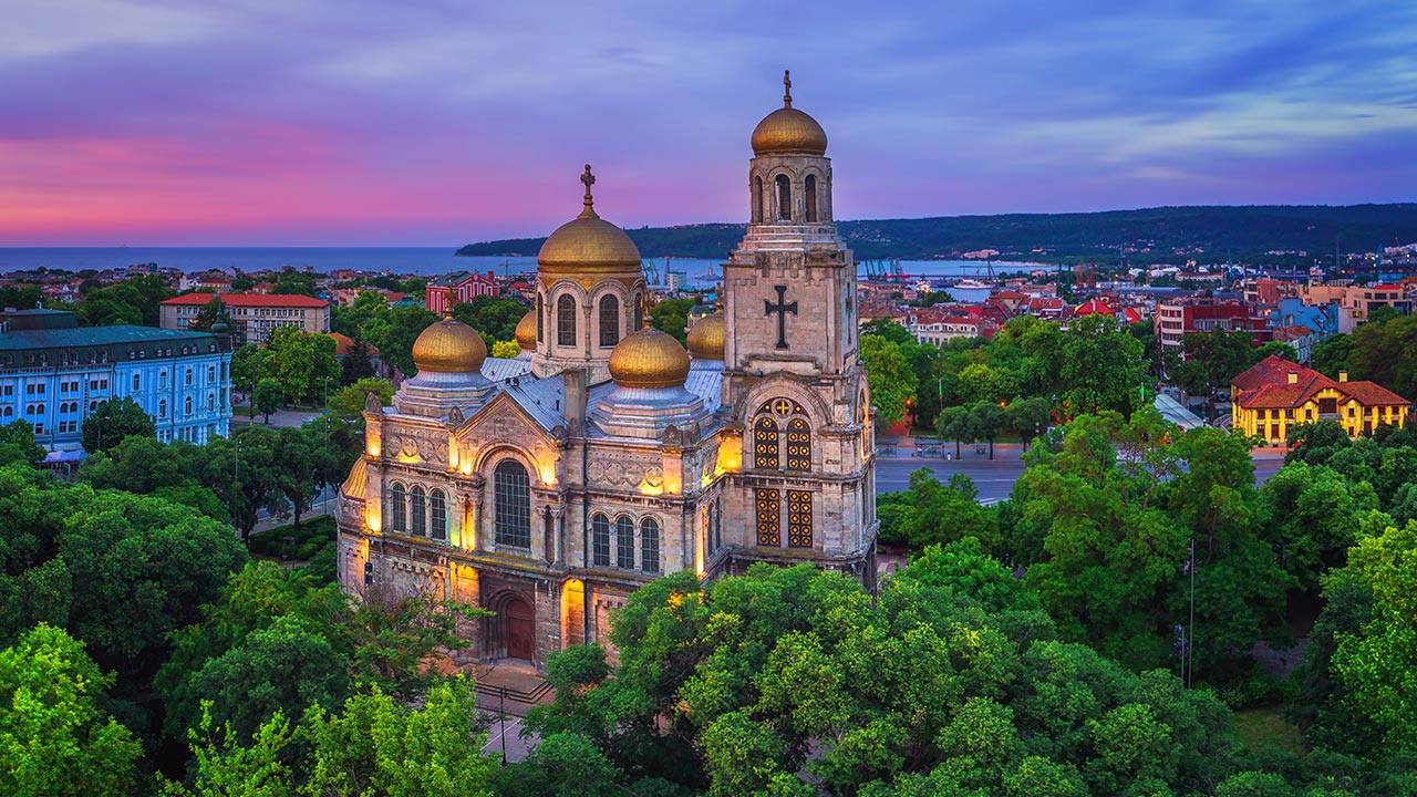 Катедрален храм „Успение Богородично“