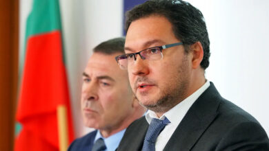 Даниел Митов отхвърли обвиненията за „чадър“ над контрабанда: „Наслушах се на откровени глупости“