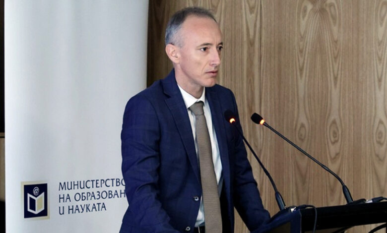 Дискусия за „Добродетели и религия“ в училище събира лидери на вярата, учители и родители в НДК
