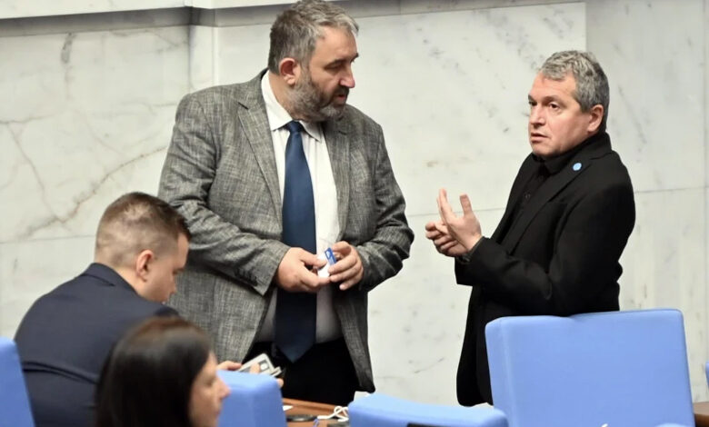 Отлагат либерализацията на тока за домакинствата с 2 или 5 години