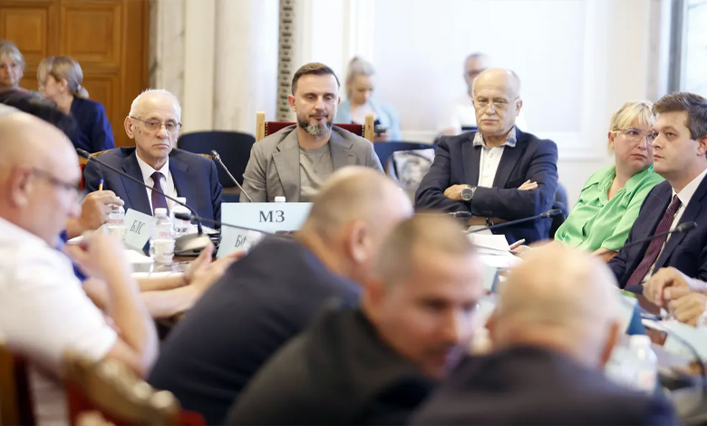 Дебат за заплатите на медиците: КТД срещу исканията за 150% от СРЗ
