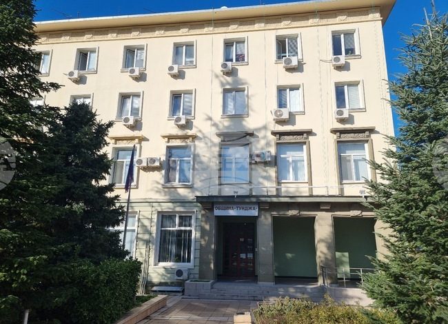 Нови проекти за ремонт на спортен комплекс и опазване на горите от пожари ще обсъжда Общински съвет – Тунджа