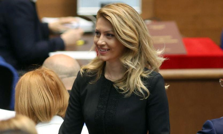 Рая Назарян оглавява парламента като символ на новата коалиционна сделка за «пълен мандат»