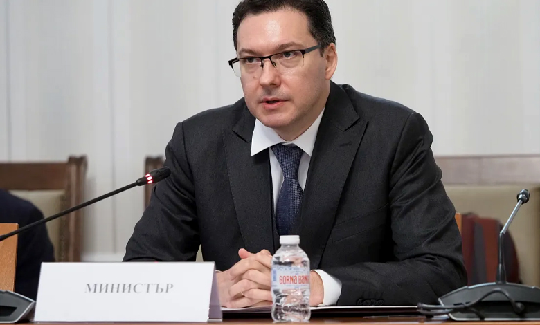 Министър Митов: Проблемите на протеста идват от неразрешеното шествие